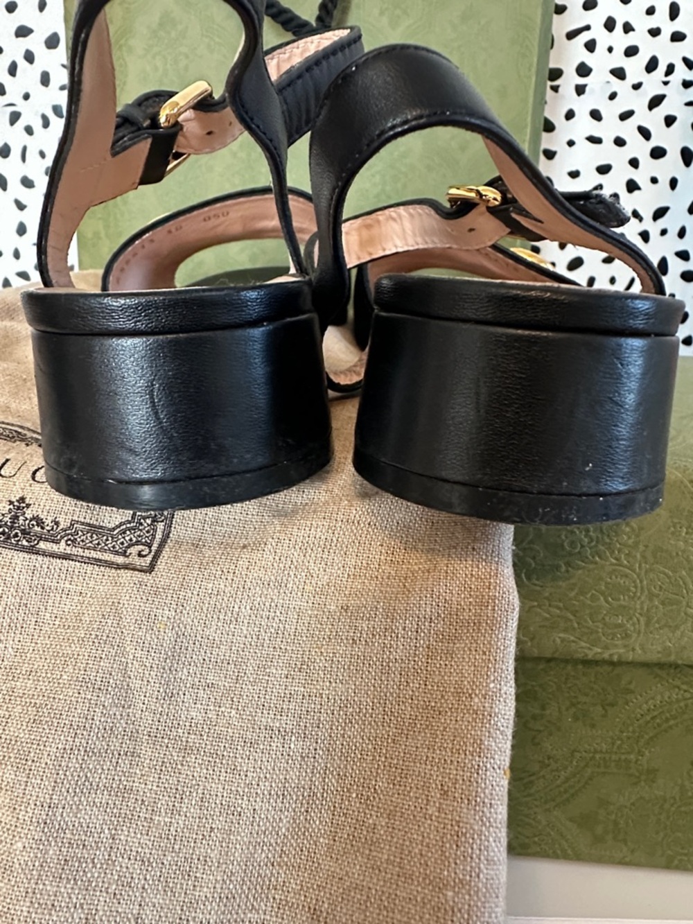 Gucci Black Leather 1.25” heel with Gold Horsebit size 38 - Picture 5 of 5